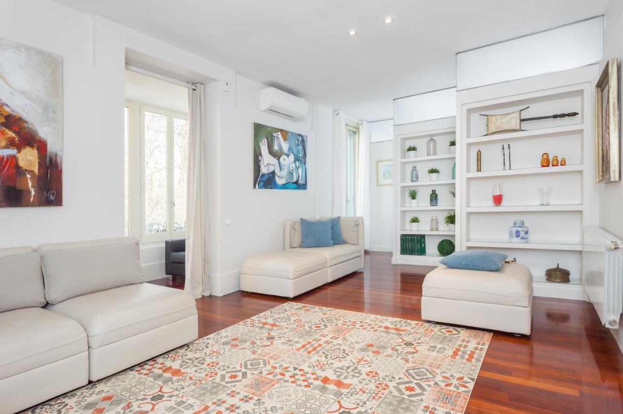 Art House Granvia Apartamento Barcelona Exterior foto